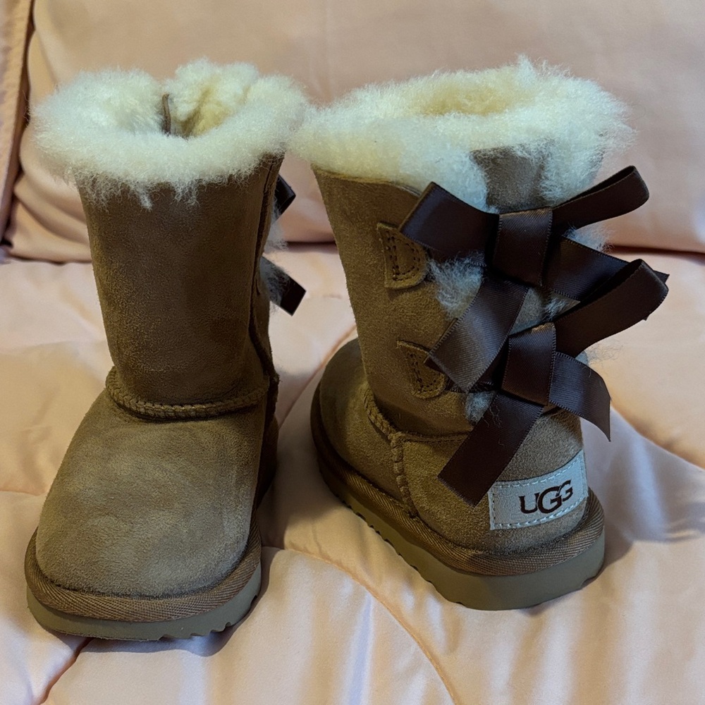 UGG Kids Bailey Bow II Tan Shearling Boots